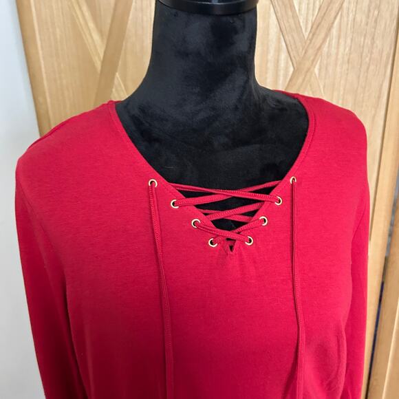 Red Long Sleeve with gold accent on front ties - Picture 5 of 12